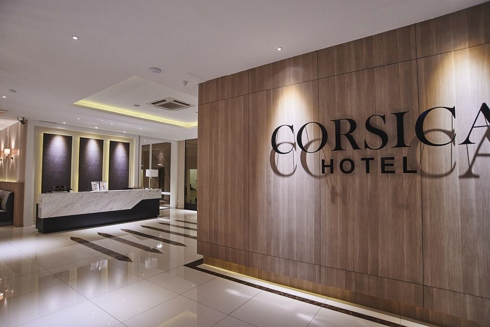 Corsica Hotel Kulai Exterior foto
