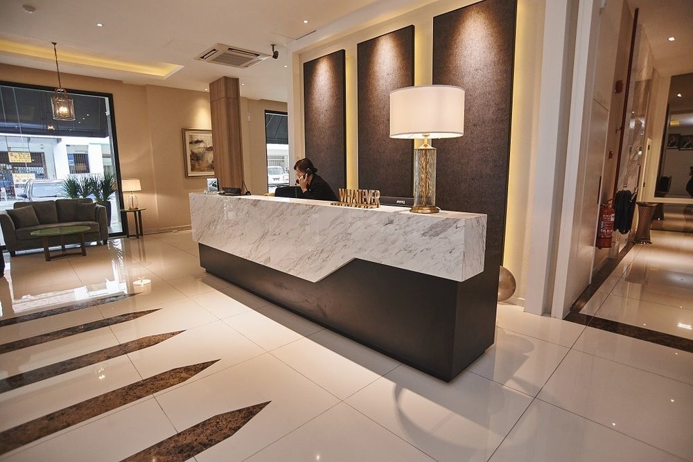 Corsica Hotel Kulai Exterior foto
